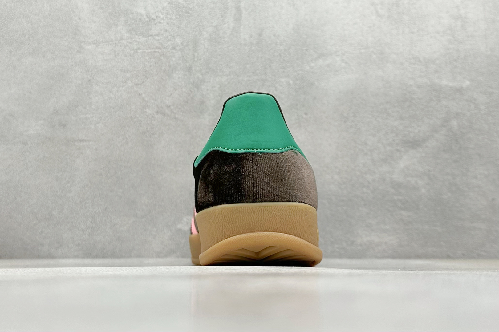  
AD Originals Gazelle Indoor  三叶草复古休闲防滑耐磨低帮板鞋
#原厂原