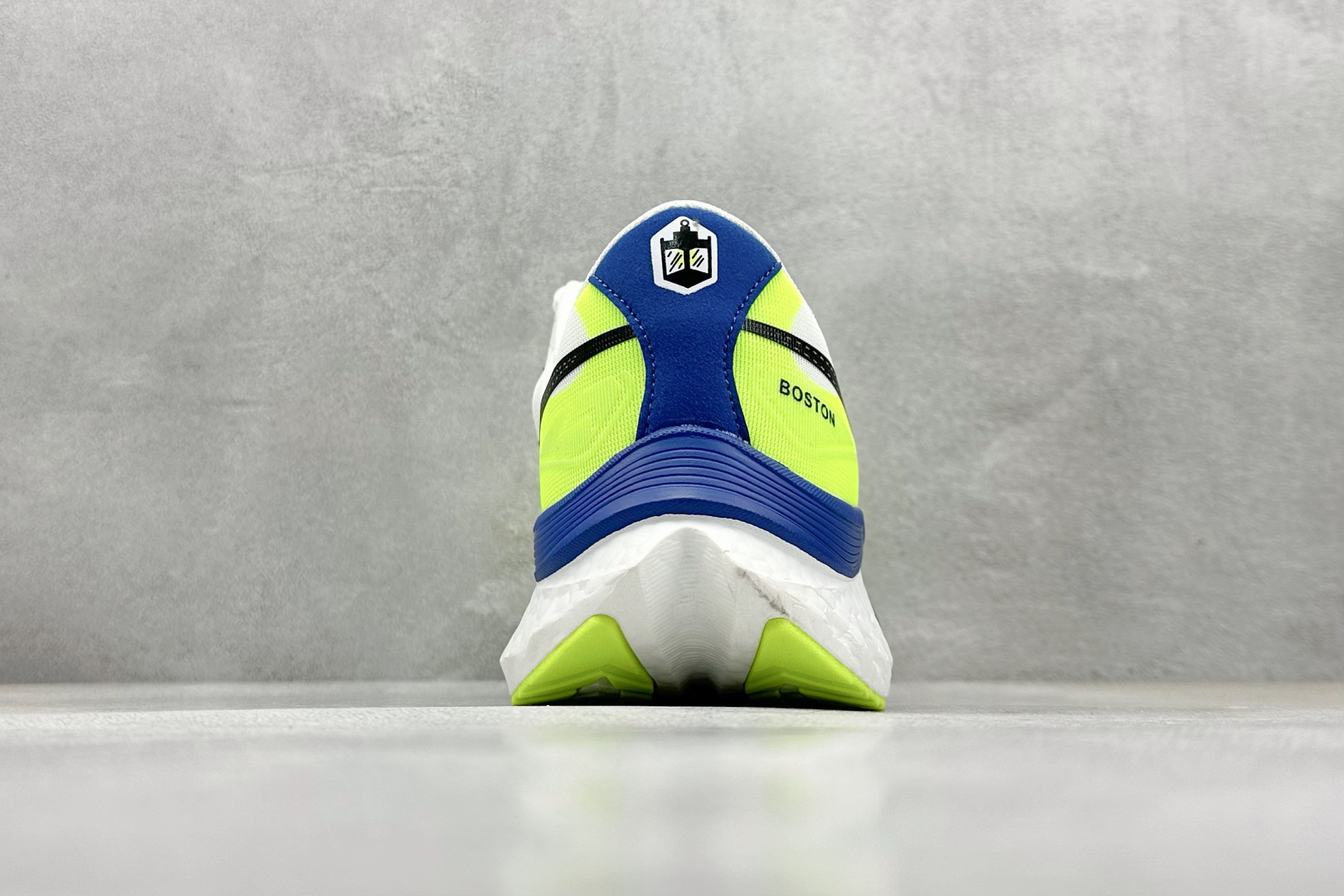  
Saucony 索康尼ENDORPHIN Pro 啡速4代 运动跑鞋 
性能相比前几代再升级：鞋面采