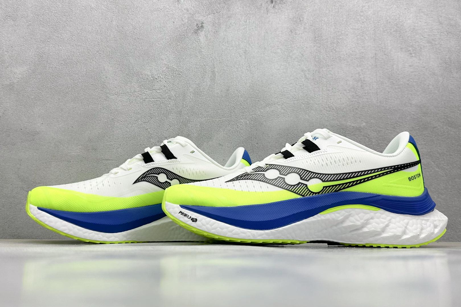  
Saucony 索康尼ENDORPHIN Pro 啡速4代 运动跑鞋 
性能相比前几代再升级：鞋面采
