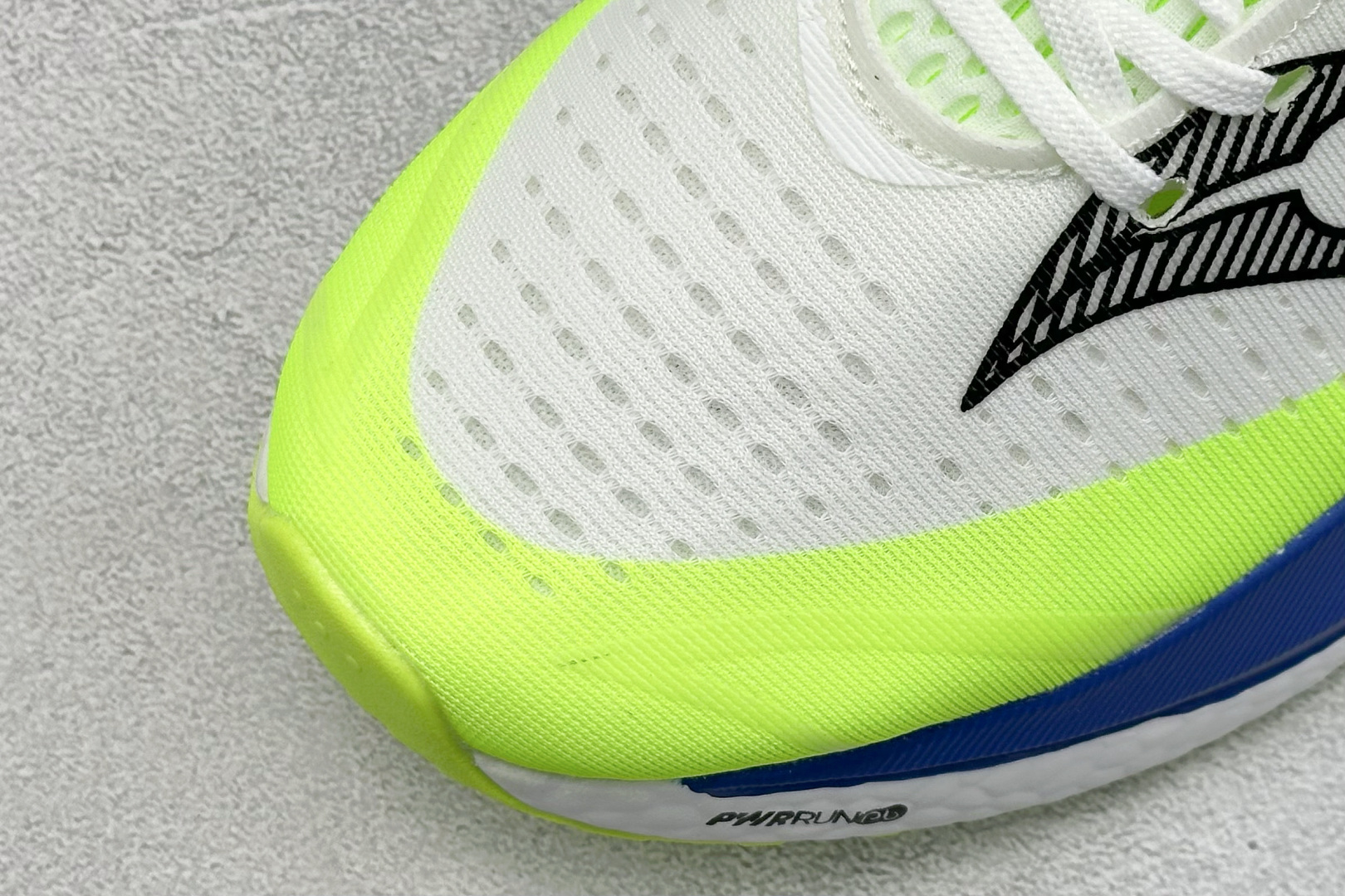  
Saucony 索康尼ENDORPHIN Pro 啡速4代 运动跑鞋 
性能相比前几代再升级：鞋面采