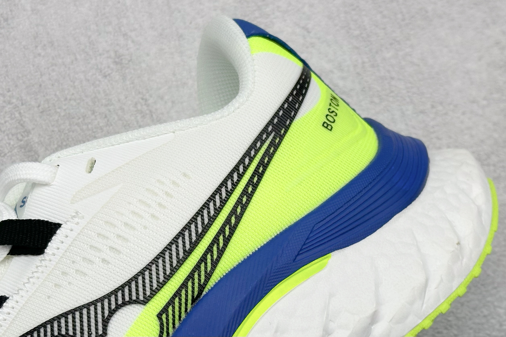 
Saucony 索康尼ENDORPHIN Pro 啡速4代 运动跑鞋 
性能相比前几代再升级：鞋面采