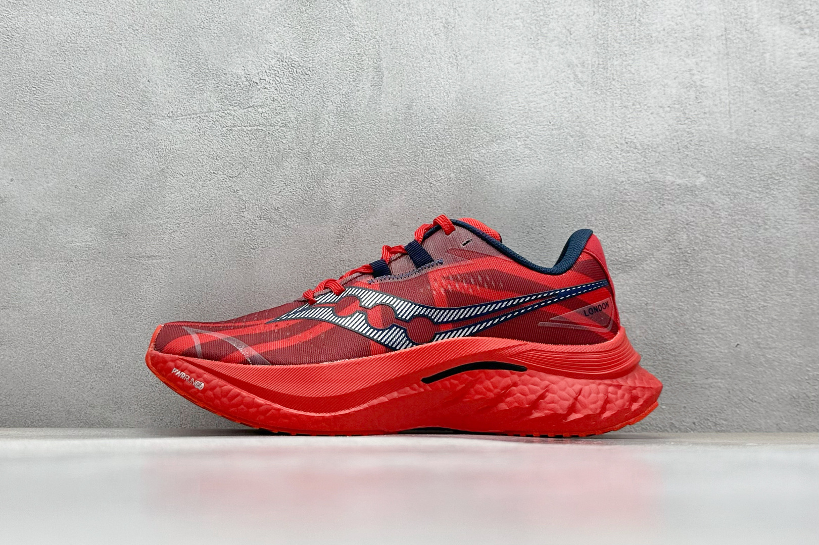  
Saucony 索康尼ENDORPHIN Pro 啡速4代 运动跑鞋 
性能相比前几代再升级：鞋面采