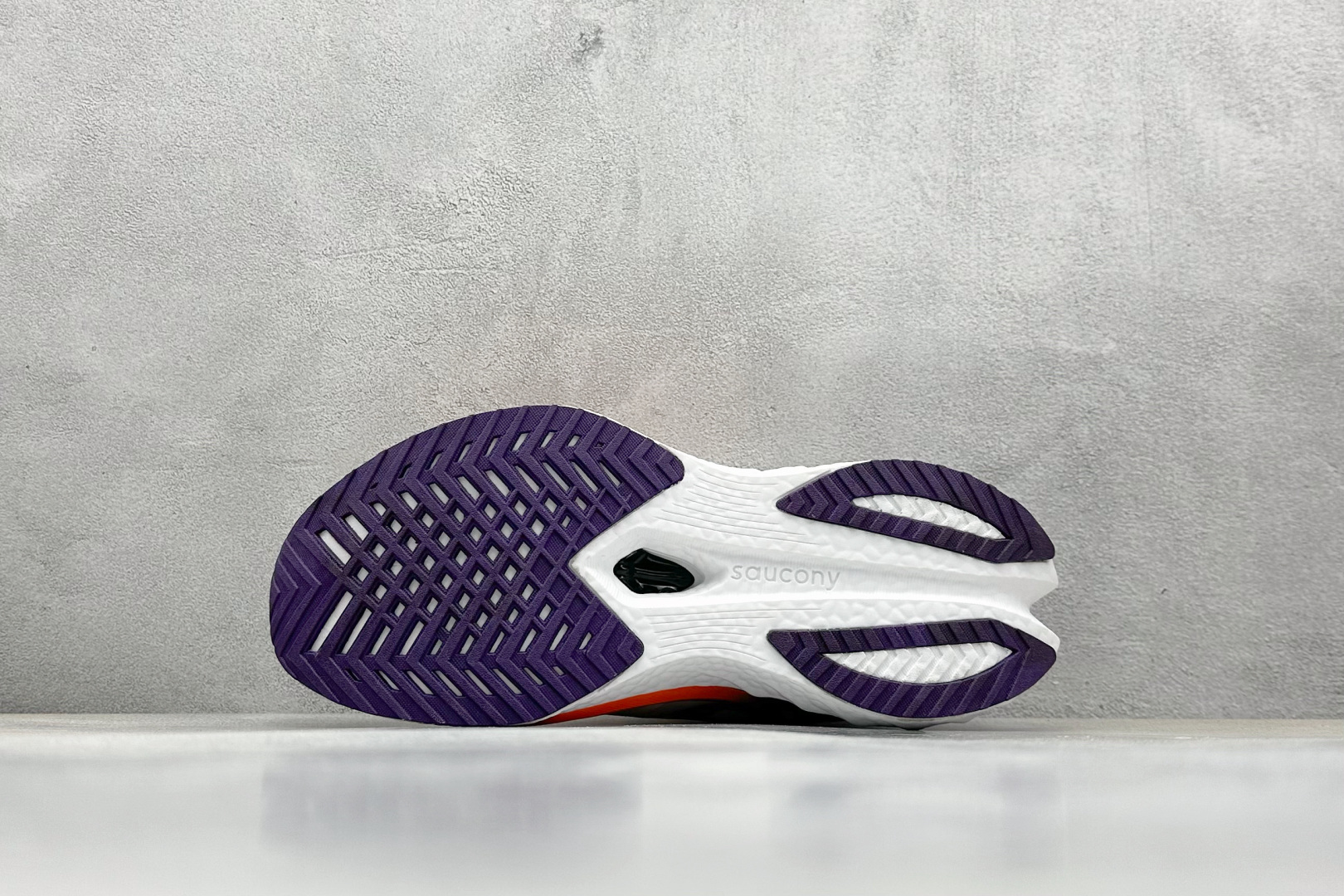  
Saucony 索康尼ENDORPHIN Pro 啡速4代 运动跑鞋 
性能相比前几代再升级：鞋面采