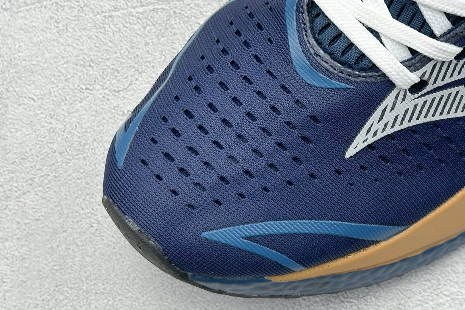  
Saucony 索康尼ENDORPHIN Pro 啡速4代 运动跑鞋 
性能相比前几代再升级：鞋面采