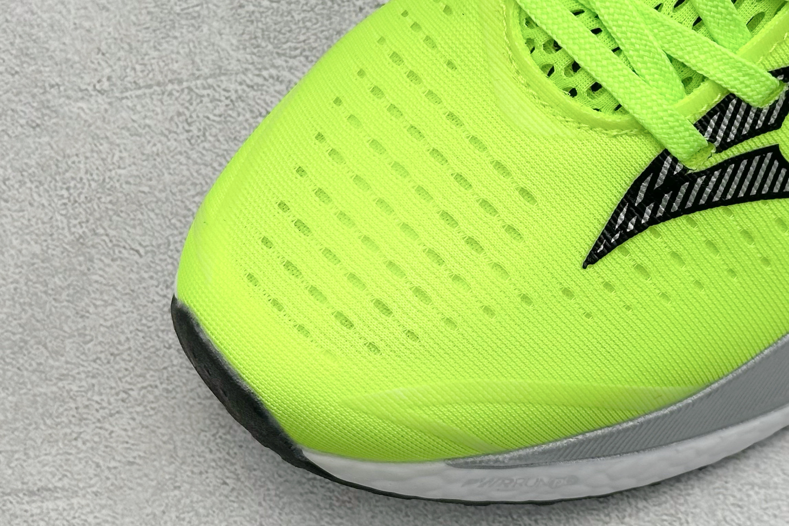  
Saucony 索康尼ENDORPHIN Pro 啡速4代 运动跑鞋 
性能相比前几代再升级：鞋面采