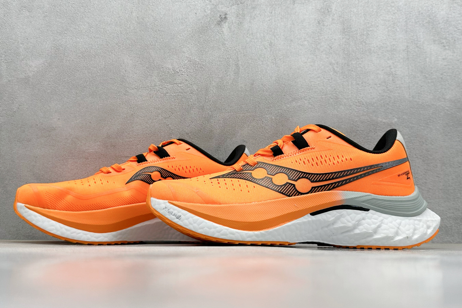  
Saucony 索康尼ENDORPHIN Pro 啡速4代 运动跑鞋 
性能相比前几代再升级：鞋面采