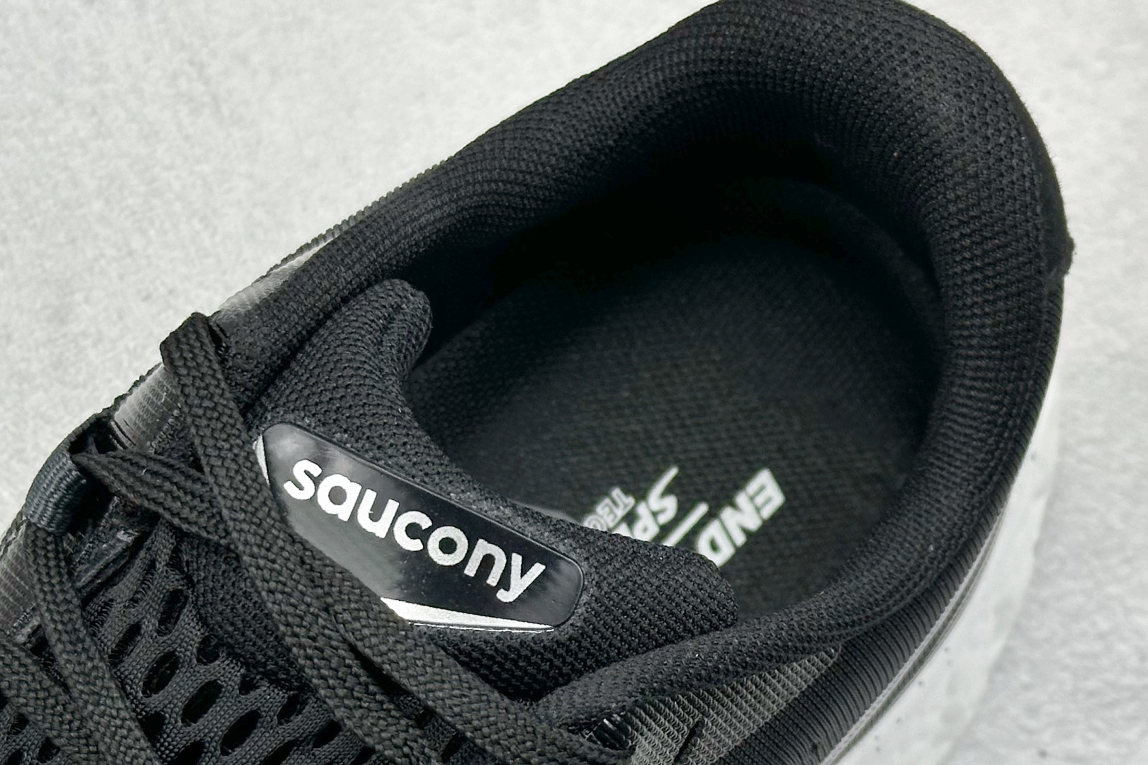  
Saucony 索康尼ENDORPHIN Pro 啡速4代 运动跑鞋 
性能相比前几代再升级：鞋面采