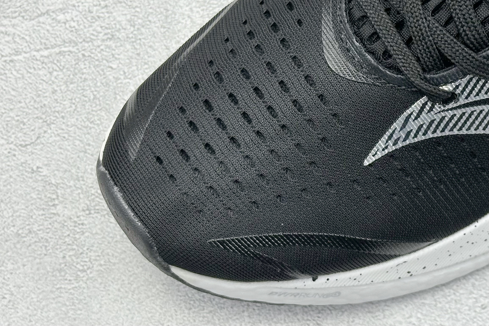  
Saucony 索康尼ENDORPHIN Pro 啡速4代 运动跑鞋 
性能相比前几代再升级：鞋面采