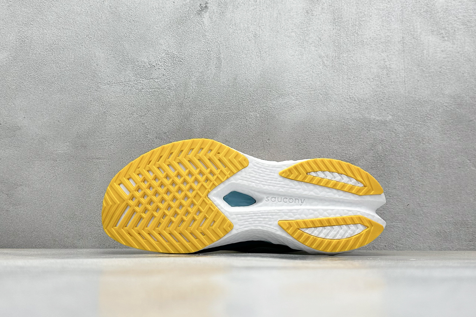 Saucony 索康尼ENDORPHIN Pro 啡速4代 运动跑鞋
