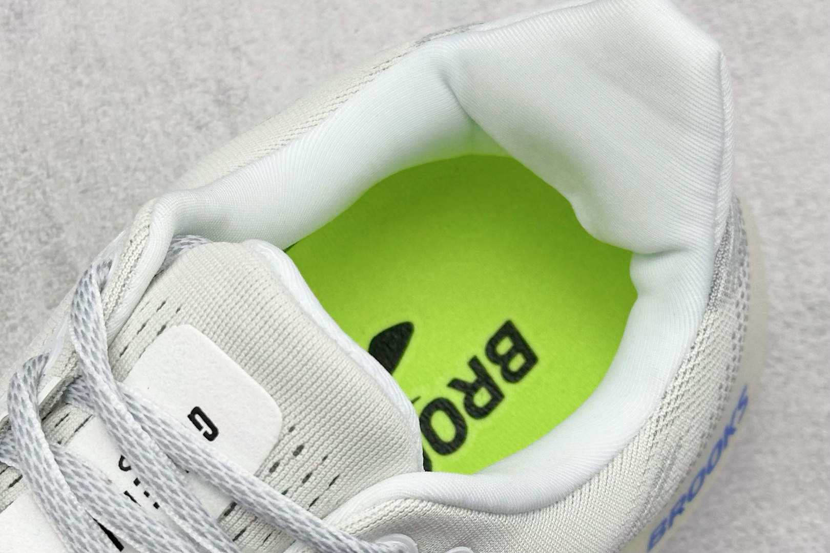 Brooks 布鲁克斯 Glycerin Max 超弹轻盈跑步鞋 低帮透气缓震支撑休闲运动慢跑鞋