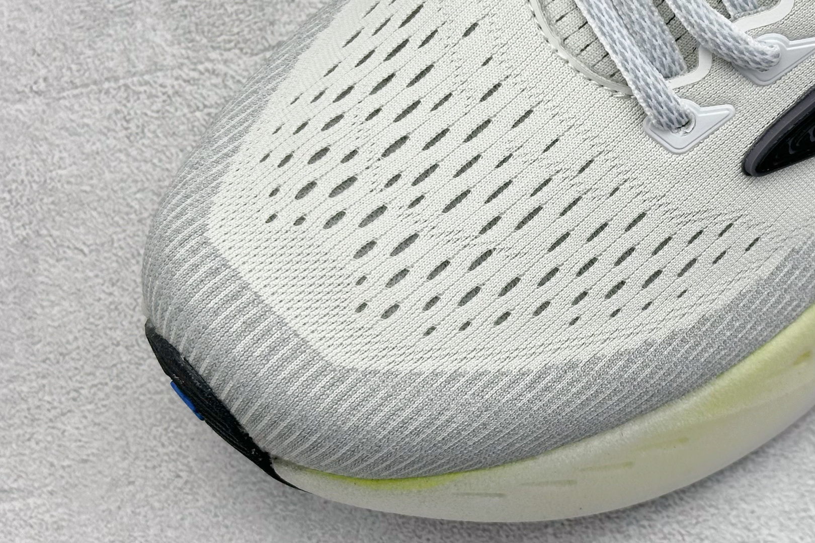 Brooks 布鲁克斯 Glycerin Max 超弹轻盈跑步鞋 低帮透气缓震支撑休闲运动慢跑鞋