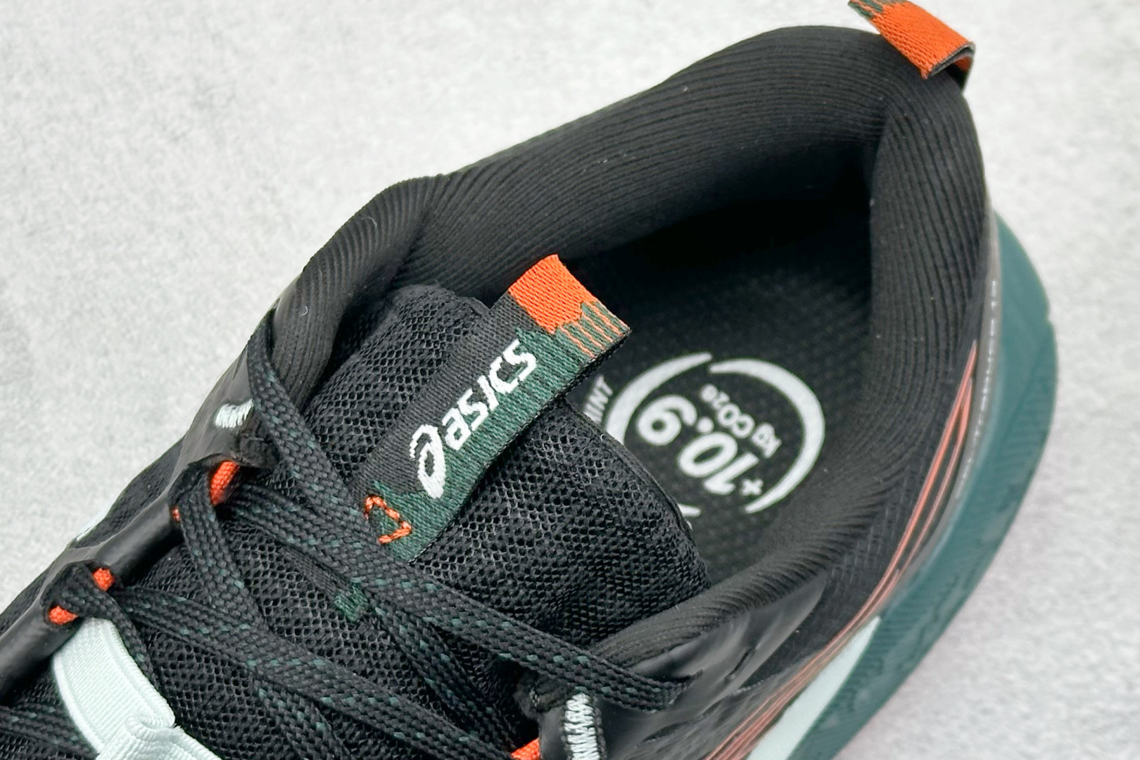  
Asics Gel-Trabuco 13 亚瑟士复古透气休闲鞋缓震耐磨跑步鞋
#鞋面采用无缝线鞋面
