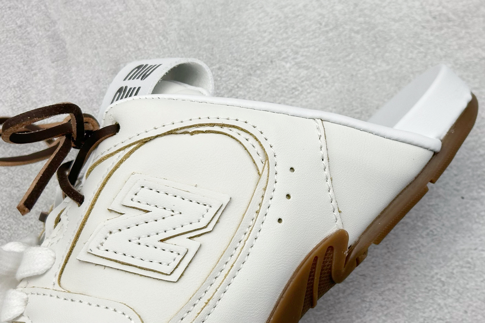  
J版 MiuMiu x New Balance 530系列 意大利奢侈品牌/缪缪联名款 低帮经典复古