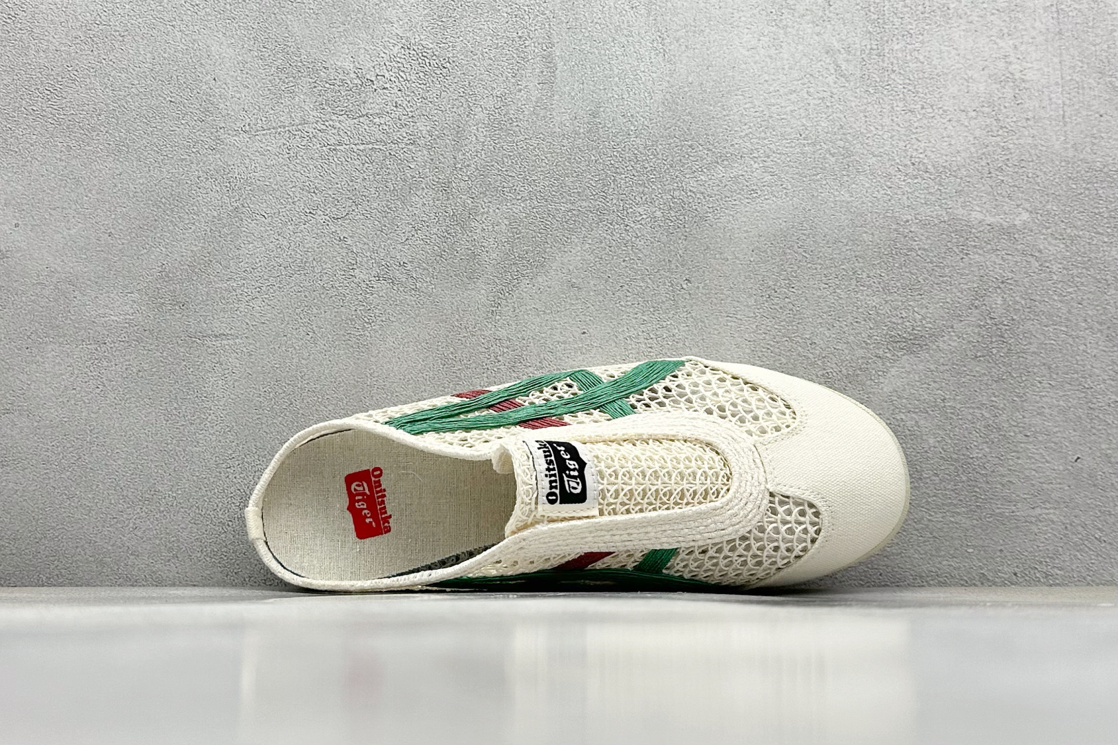  
Onitsuka Tiger  Mexico 66 Sabot
鬼冢虎半拖一脚蹬系列 
市面最为正确