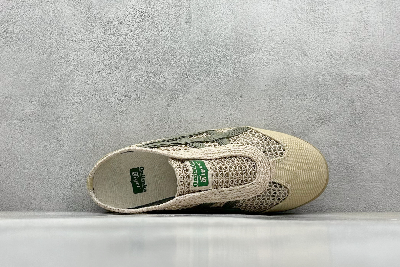  
Onitsuka Tiger  Mexico 66 Sabot
鬼冢虎半拖一脚蹬系列 
市面最为正确