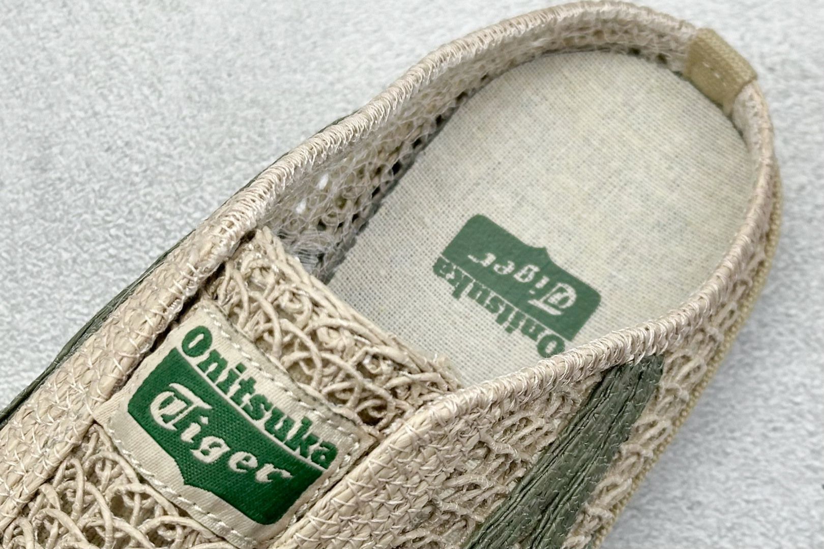 
Onitsuka Tiger  Mexico 66 Sabot
鬼冢虎半拖一脚蹬系列 
市面最为正确