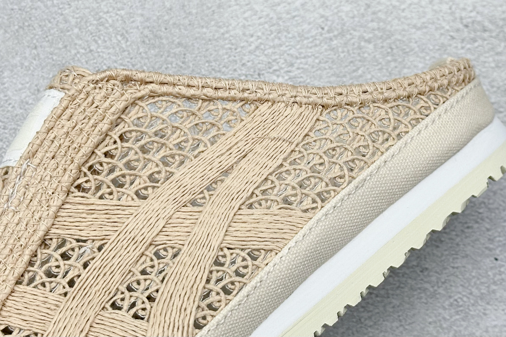  
Onitsuka Tiger  Mexico 66 Sabot
鬼冢虎半拖一脚蹬系列 
市面最为正确