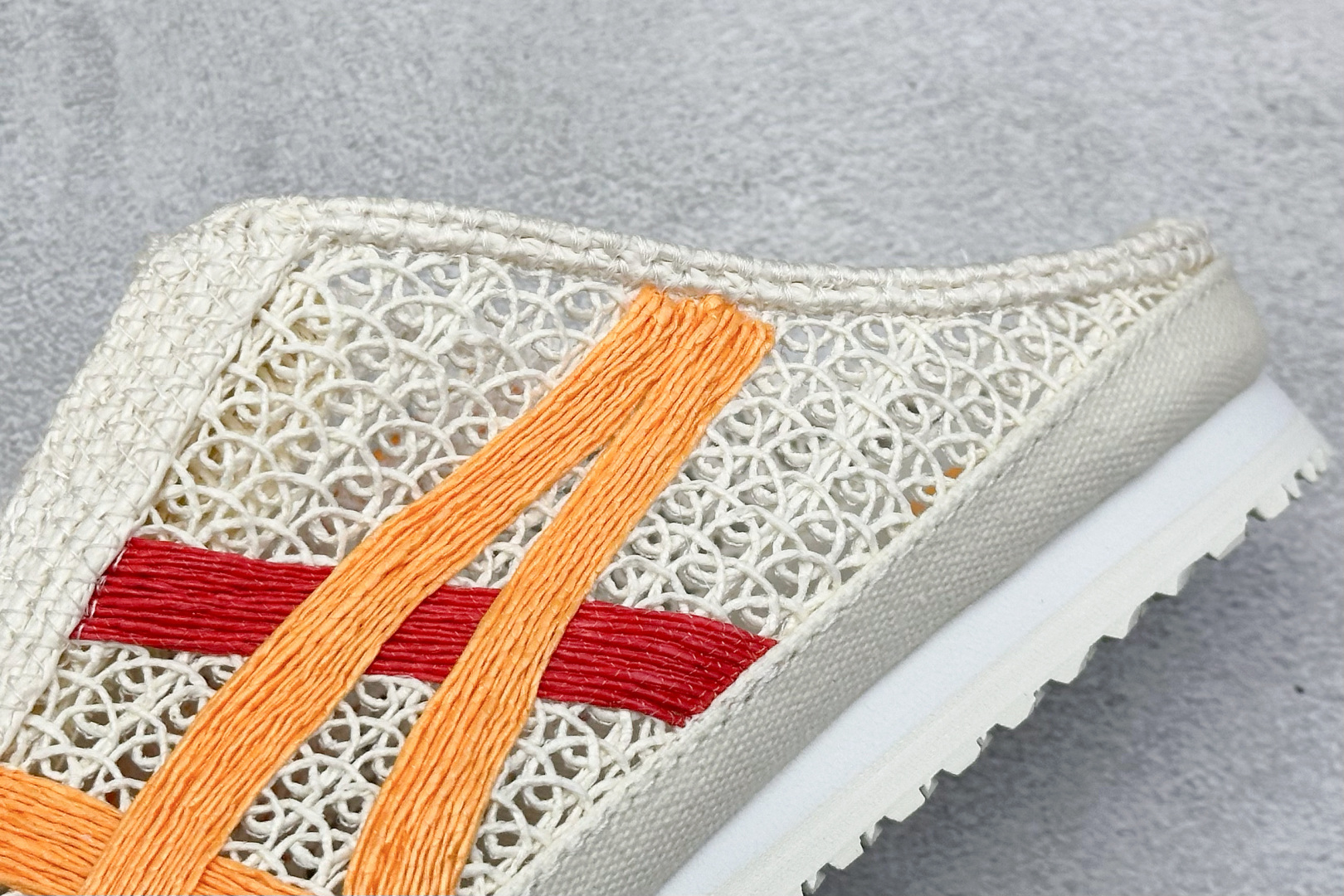  
Onitsuka Tiger  Mexico 66 Sabot
鬼冢虎半拖一脚蹬系列 
市面最为正确