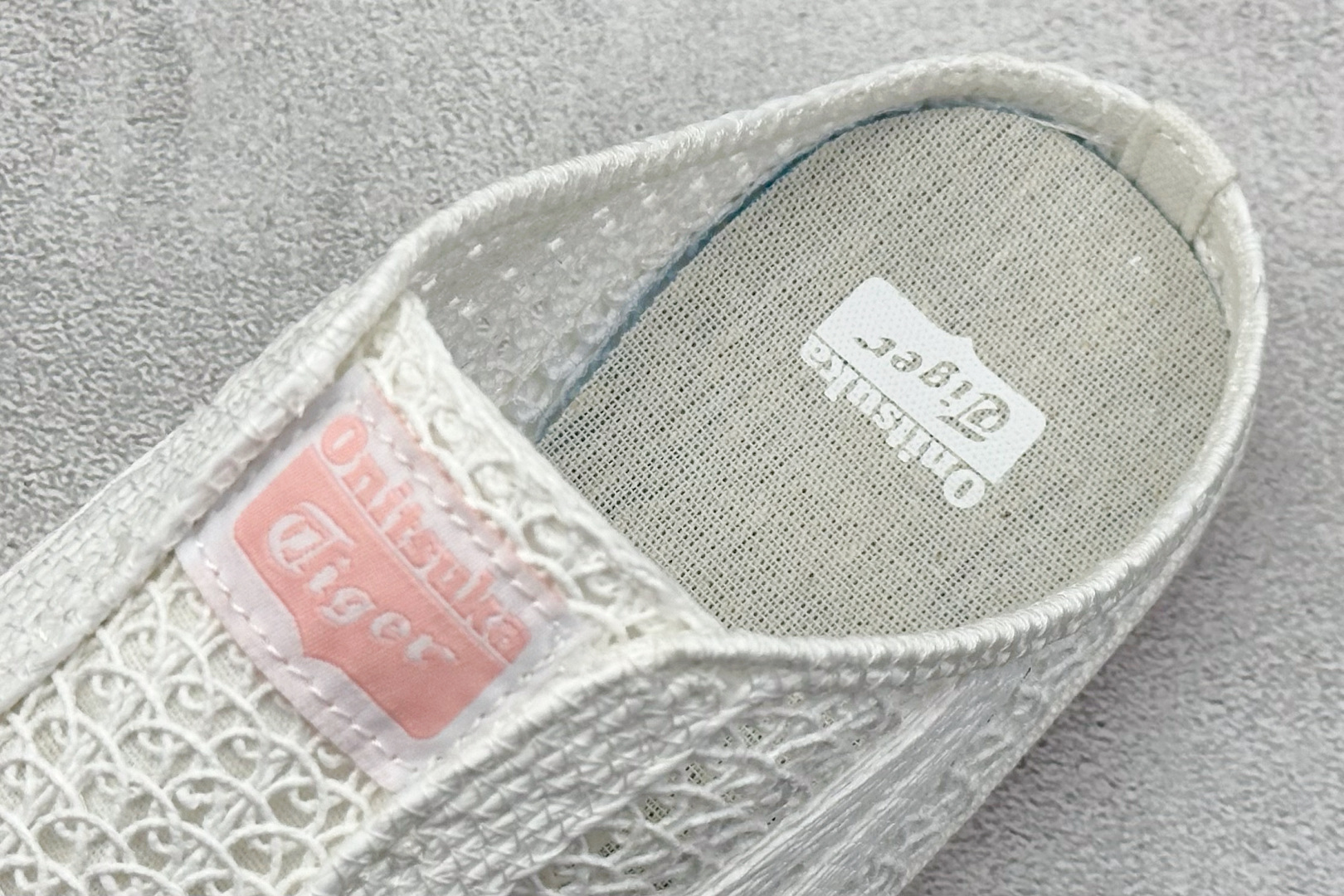  
Onitsuka Tiger  Mexico 66 Sabot
鬼冢虎半拖一脚蹬系列 
市面最为正确
