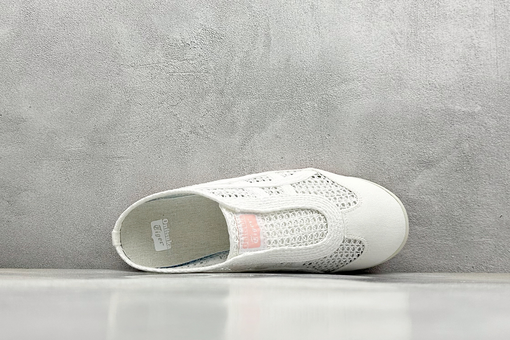  
Onitsuka Tiger  Mexico 66 Sabot
鬼冢虎半拖一脚蹬系列 
市面最为正确
