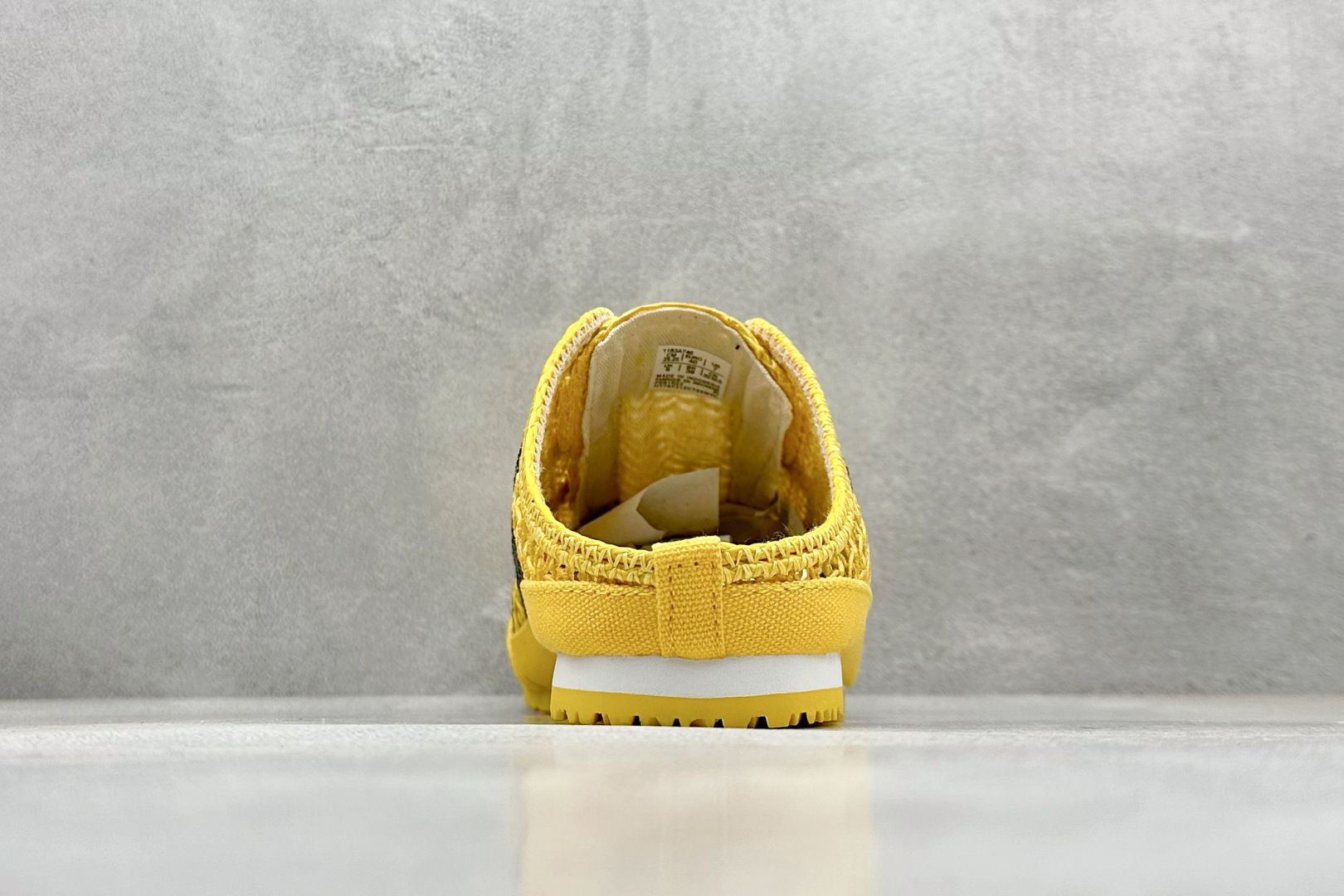  
Onitsuka Tiger  Mexico 66 Sabot
鬼冢虎半拖一脚蹬系列 
市面最为正确