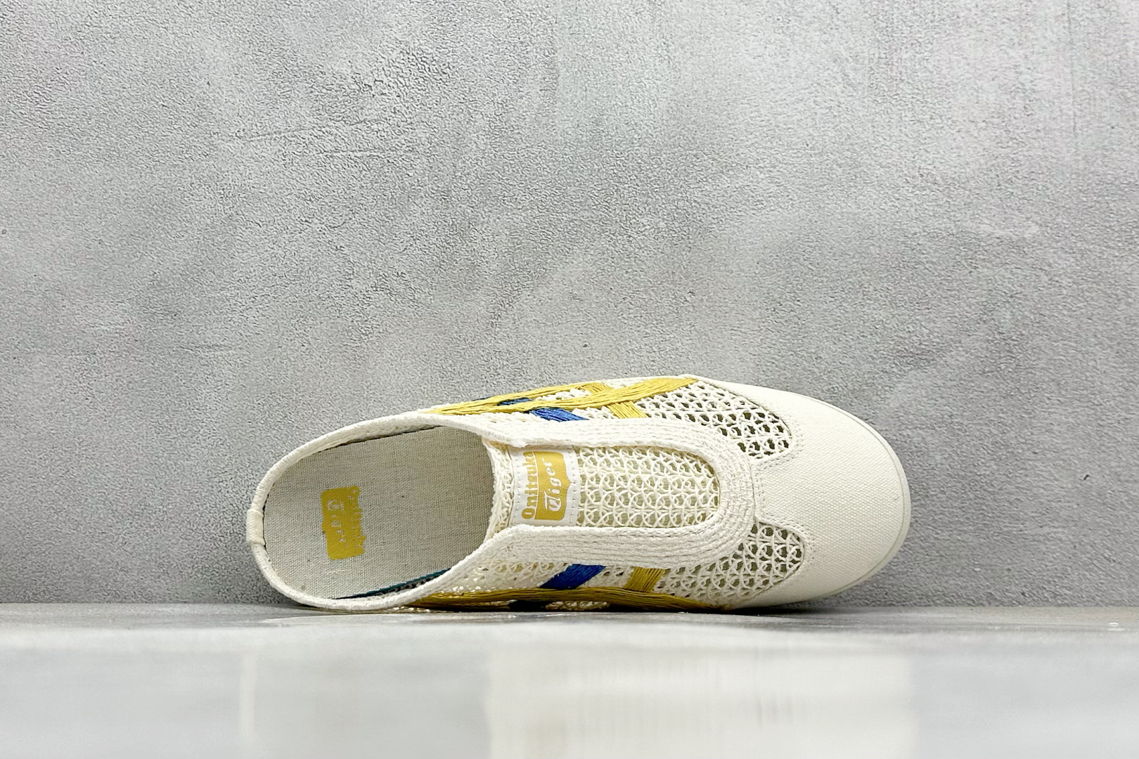  
Onitsuka Tiger  Mexico 66 Sabot
鬼冢虎半拖一脚蹬系列 
市面最为正确