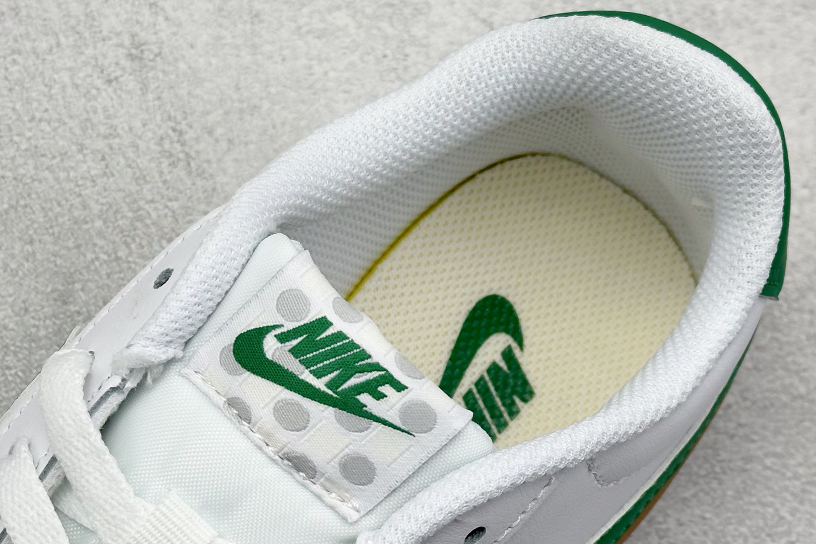  终端放店
GX版 Nike Court SHOT 时尚百搭 防滑耐磨 低帮 板鞋 

货号：FQ814
