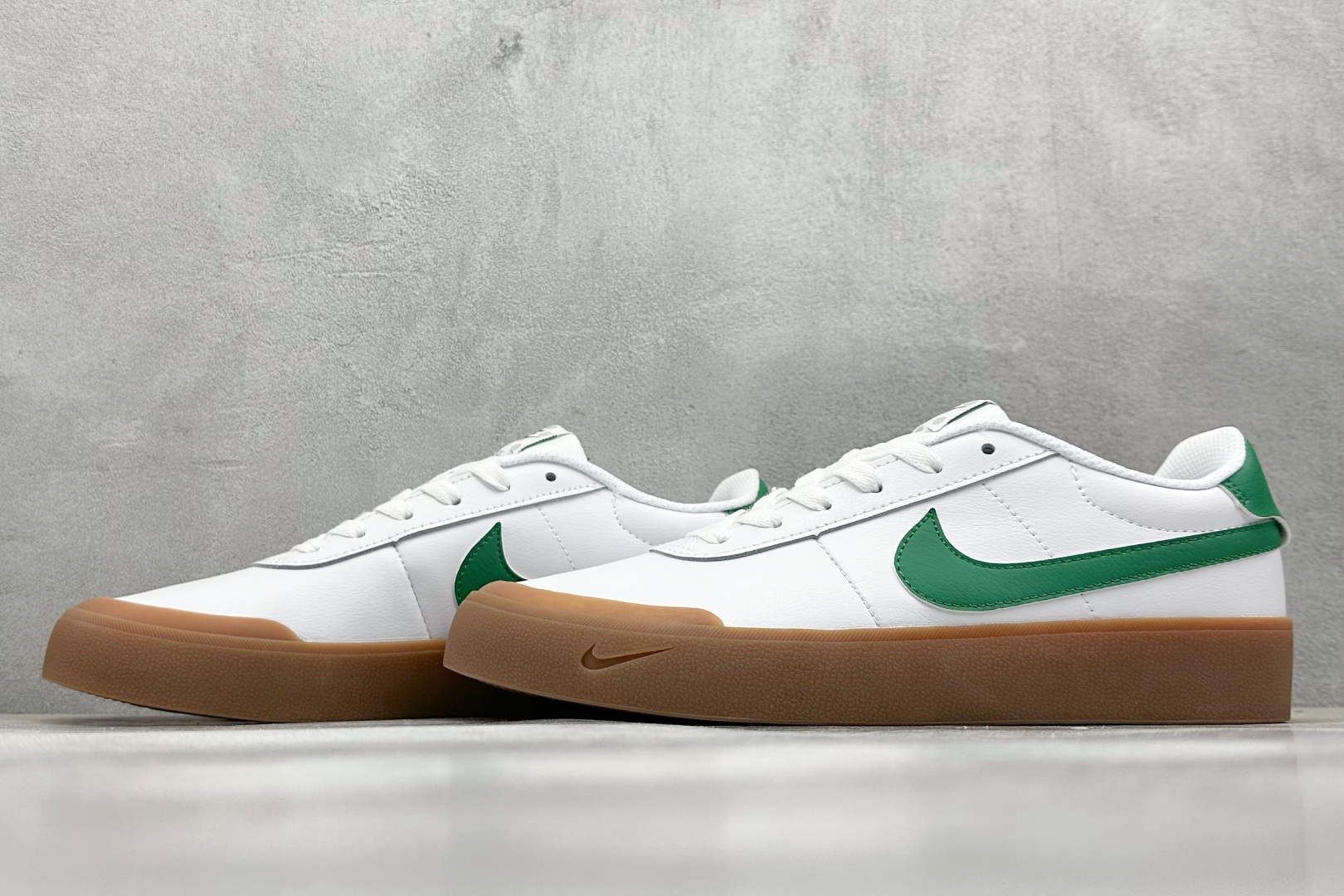  终端放店
GX版 Nike Court SHOT 时尚百搭 防滑耐磨 低帮 板鞋 

货号：FQ814