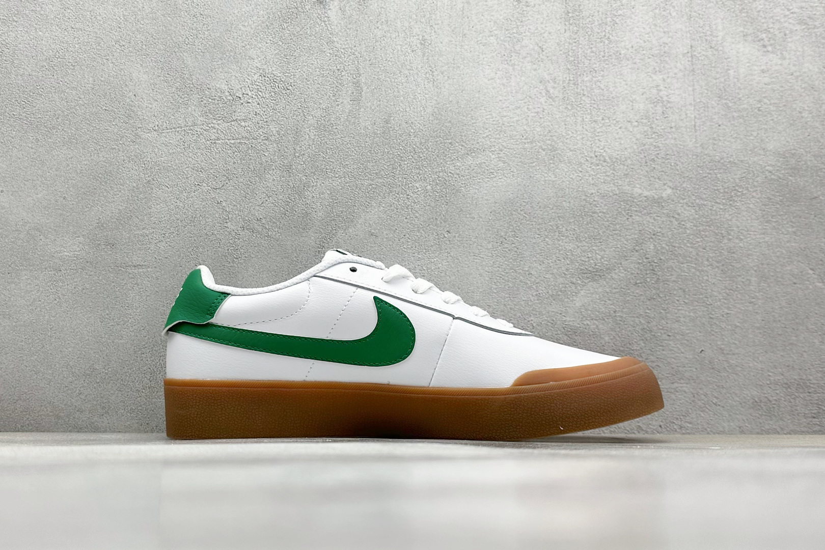  终端放店
GX版 Nike Court SHOT 时尚百搭 防滑耐磨 低帮 板鞋 

货号：FQ814