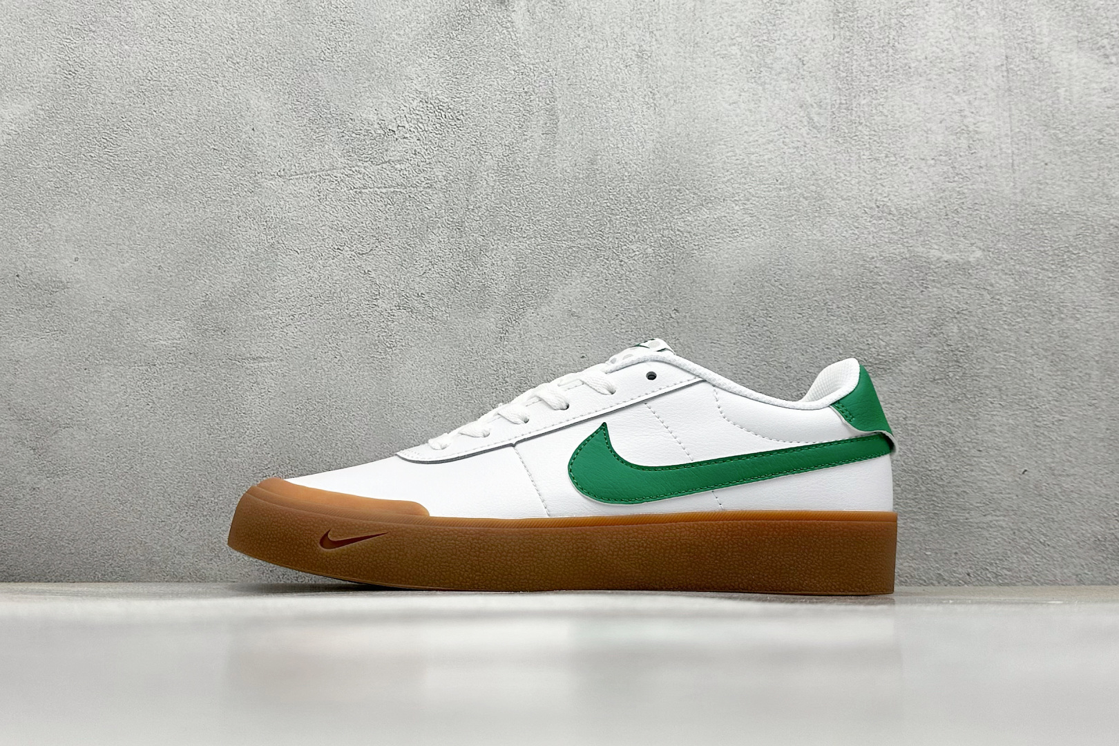  终端放店
GX版 Nike Court SHOT 时尚百搭 防滑耐磨 低帮 板鞋 

货号：FQ814