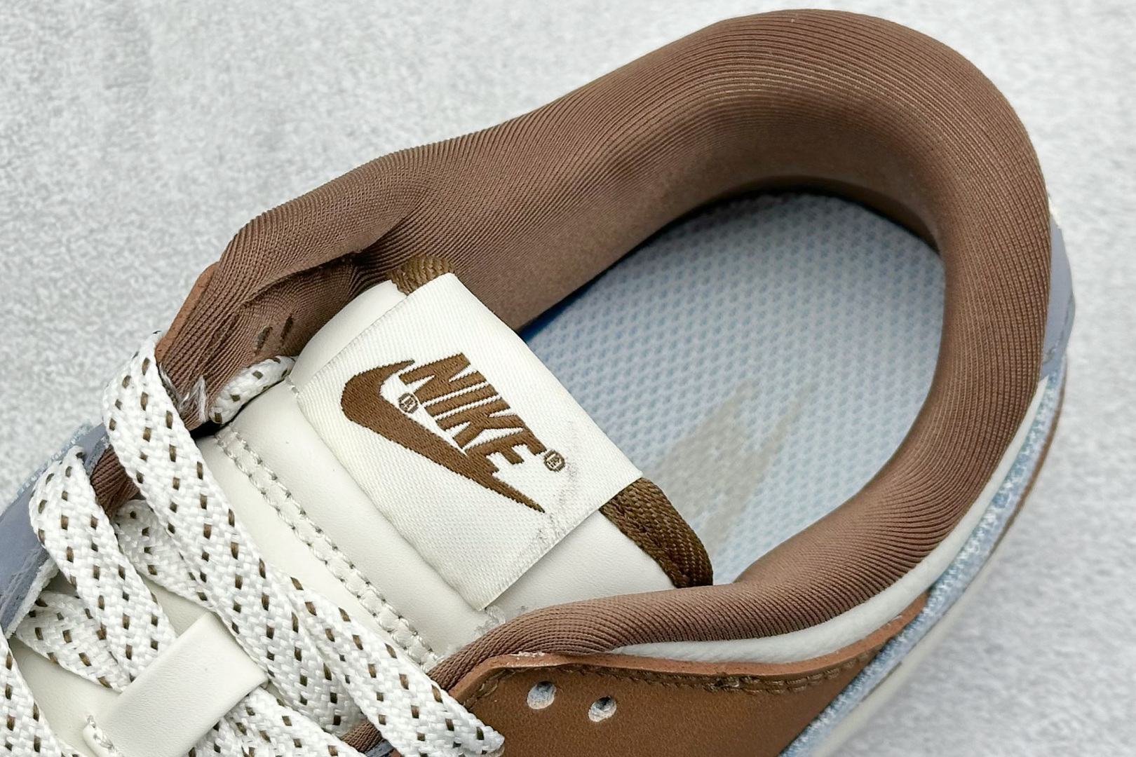  终端放店
XC版 Nike SB Dunk Low Levis联名
纯原大厂出品 极力推荐
原装头层材