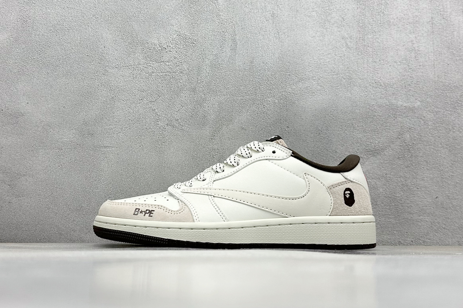 终端放店
XC版 Fragment x Travis Scott x 猿人头
Air Jordan 1