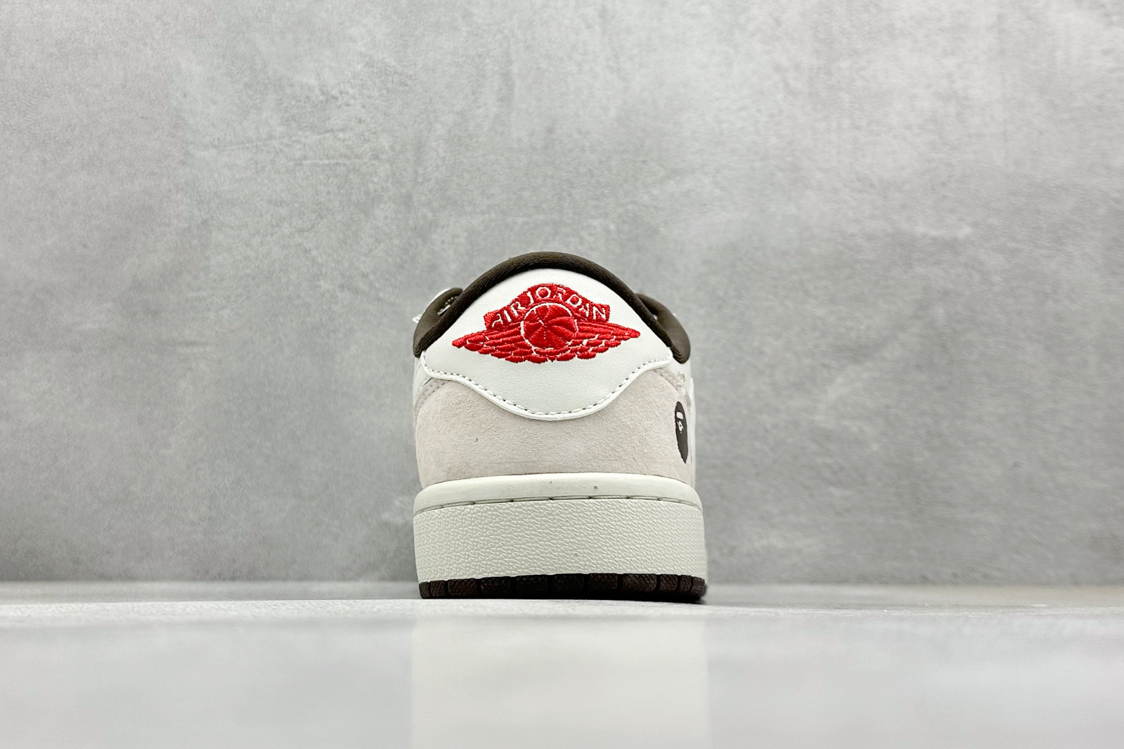 终端放店
XC版 Fragment x Travis Scott x 猿人头
Air Jordan 1