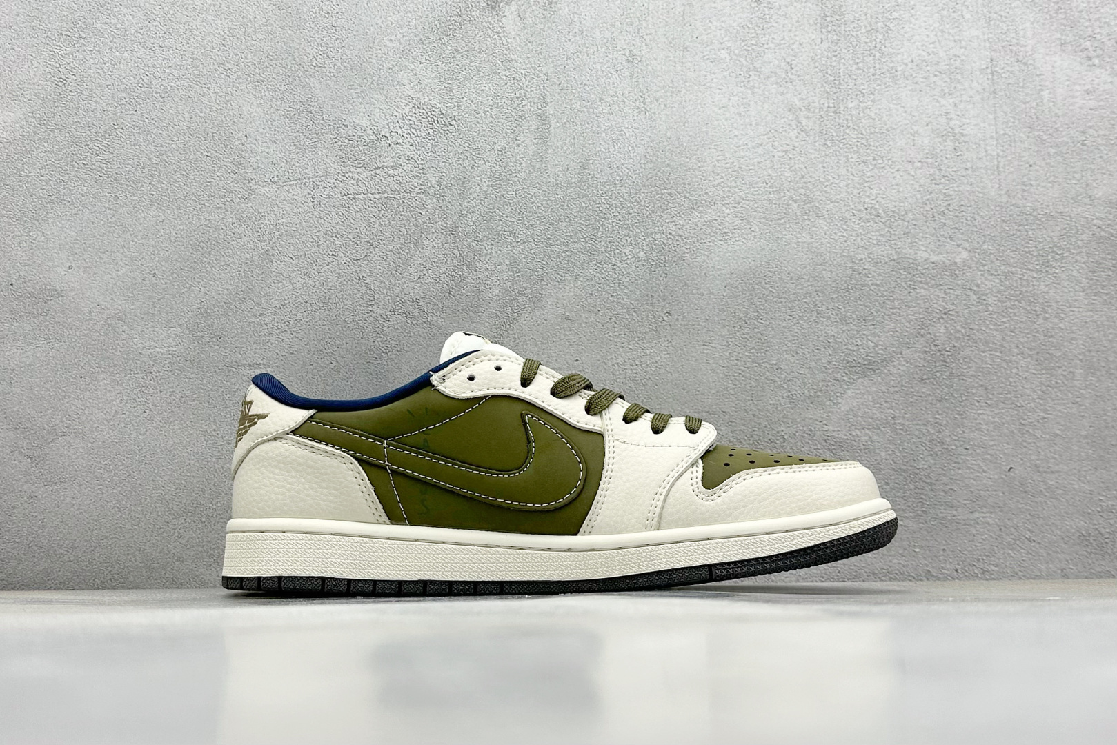 终端放店
XC版 Travis Scott x Fragment Design x Air Jorda