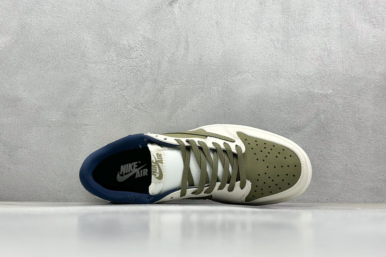 终端放店
XC版 Travis Scott x Fragment Design x Air Jorda