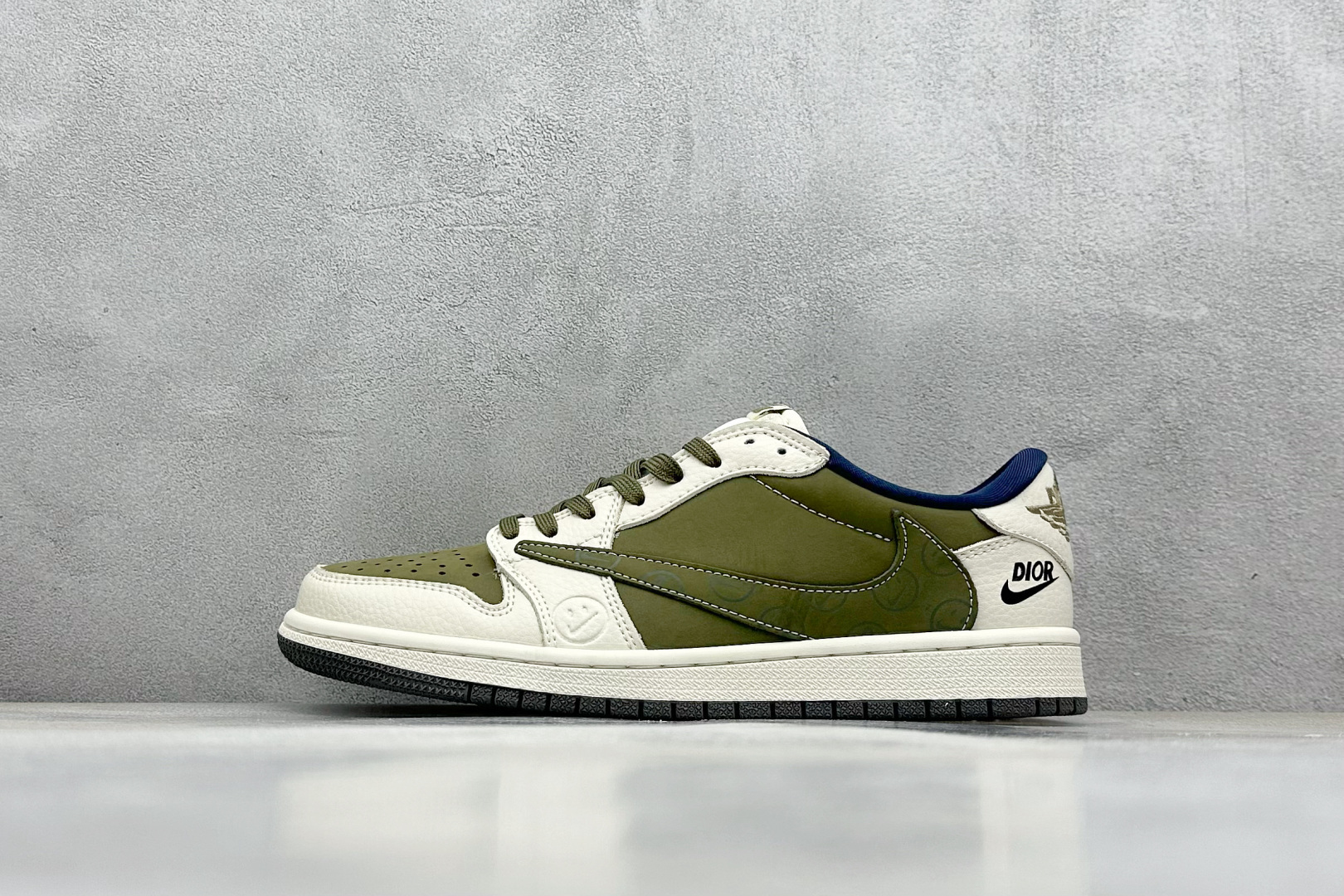 终端放店
XC版 Travis Scott x Fragment Design x Air Jorda
