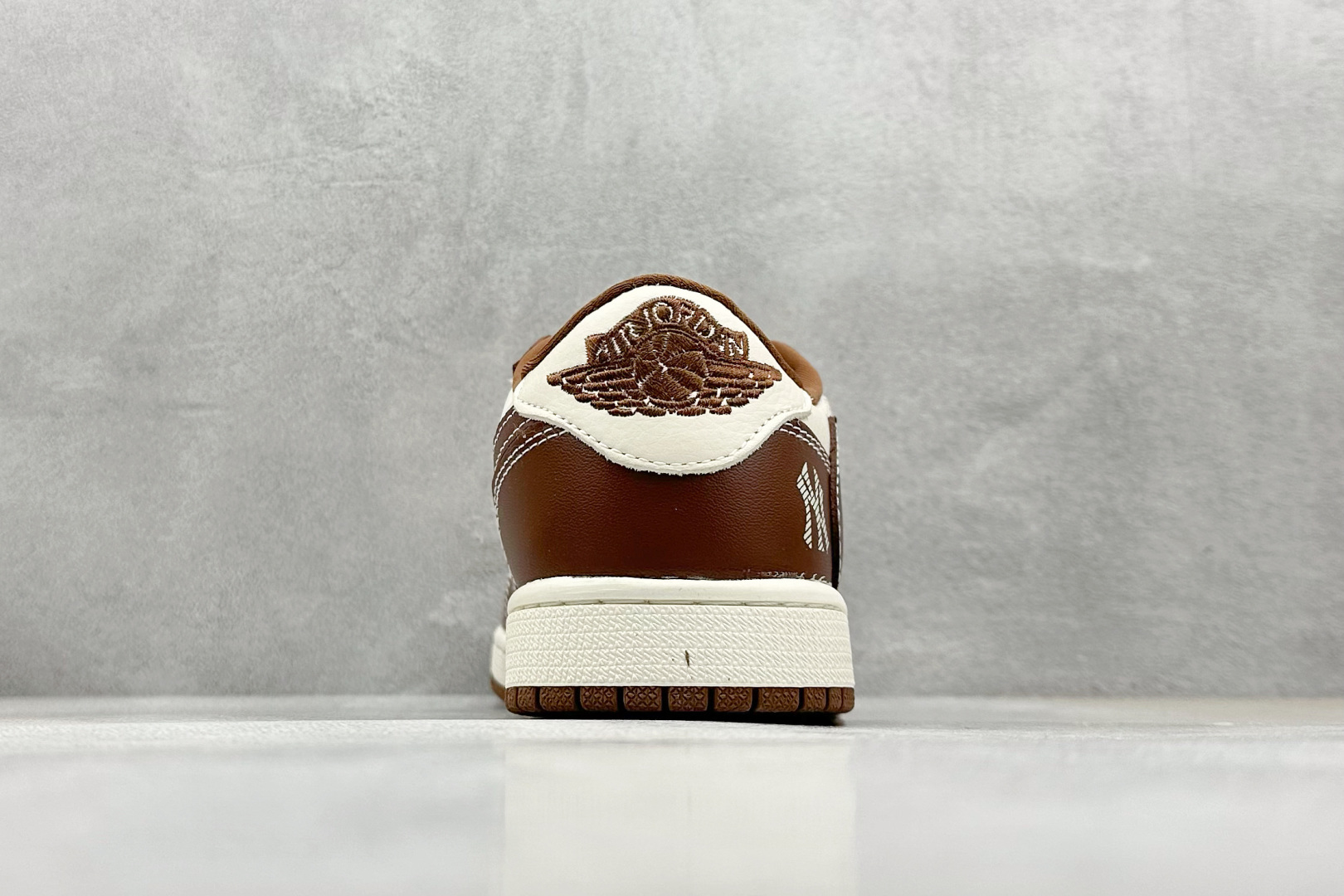 终端放店
XC版 Travis Scott x Fragment Design x Air Jorda