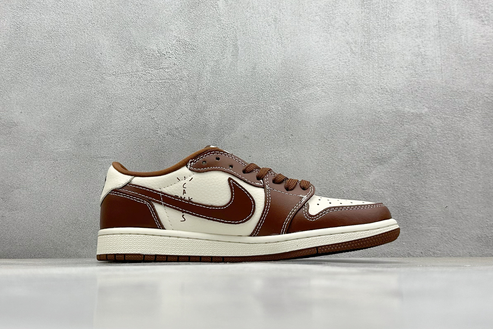 终端放店
XC版 Travis Scott x Fragment Design x Air Jorda