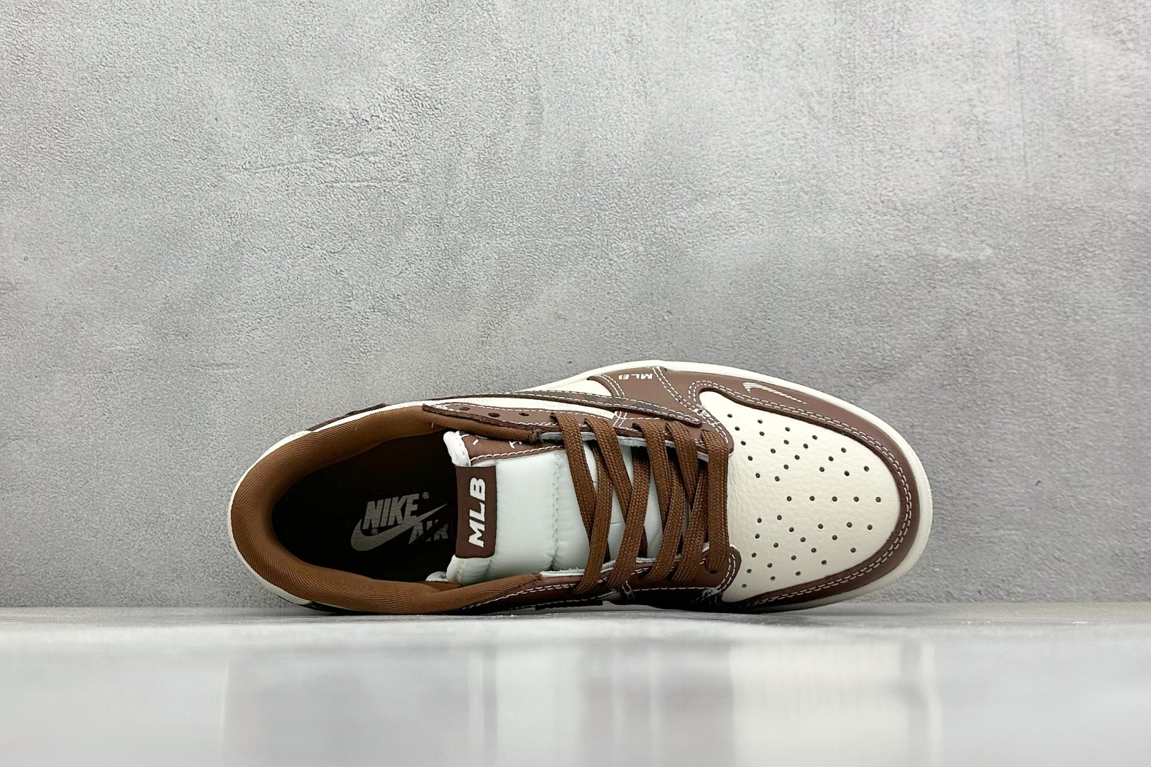 终端放店
XC版 Travis Scott x Fragment Design x Air Jorda