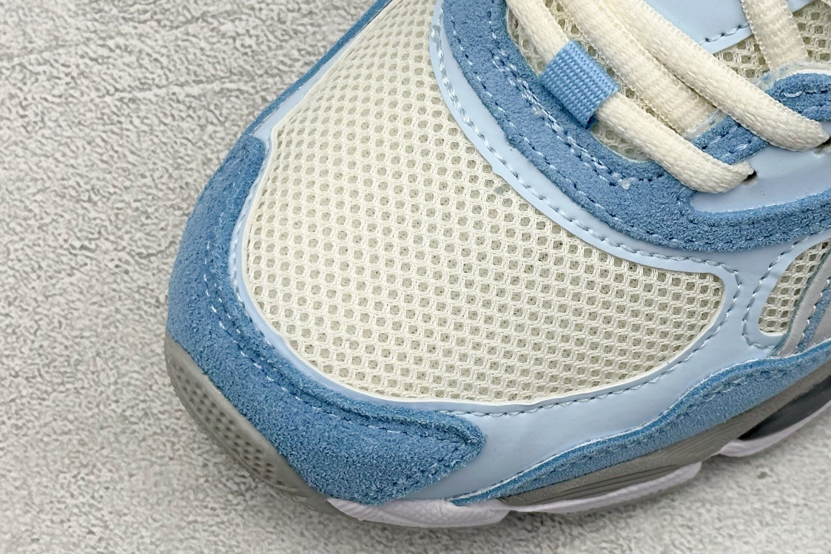  
GW版 Asics GEL-NYC 亚瑟士防滑耐磨透气低帮运动休闲鞋 
GEL-NYC™ 运动鞋的灵