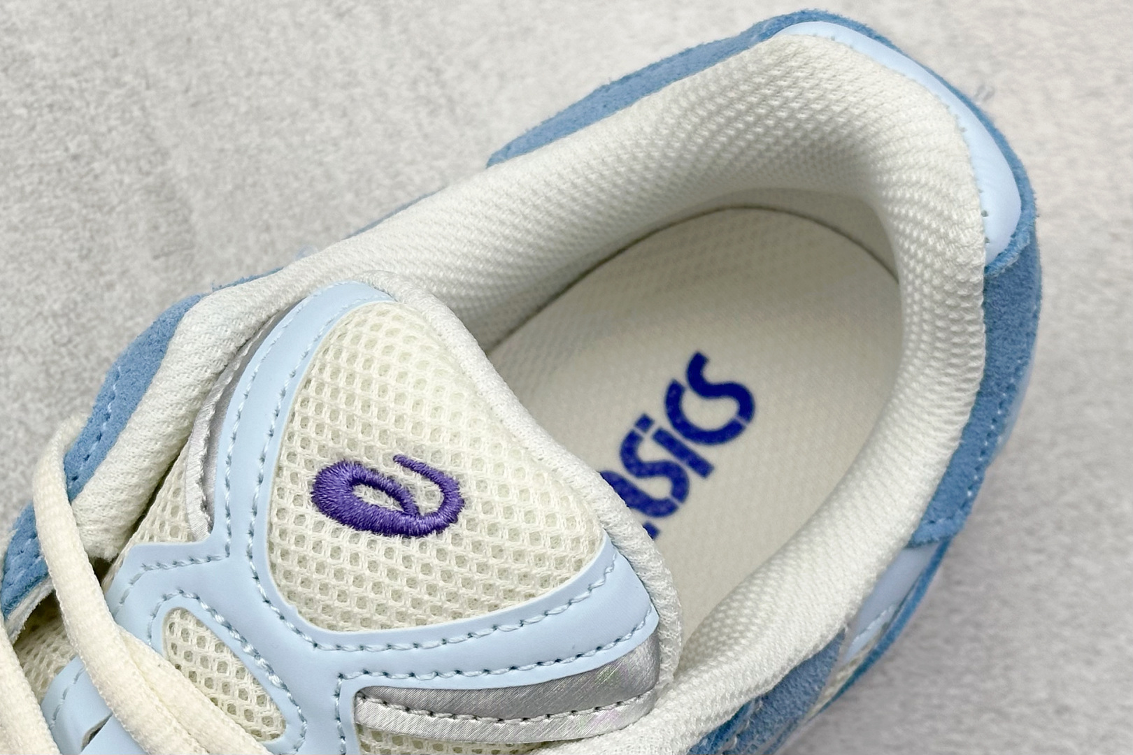  
GW版 Asics GEL-NYC 亚瑟士防滑耐磨透气低帮运动休闲鞋 
GEL-NYC™ 运动鞋的灵