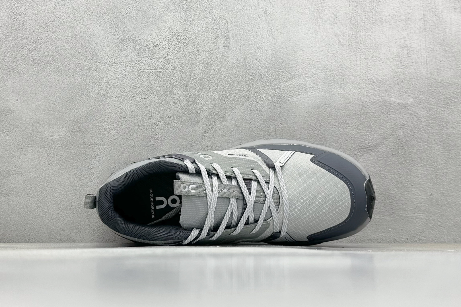  
WK版 On昂跑 Cloudtilt Loewe
户外街头机能风跑步鞋
Cloud Hi Edge户