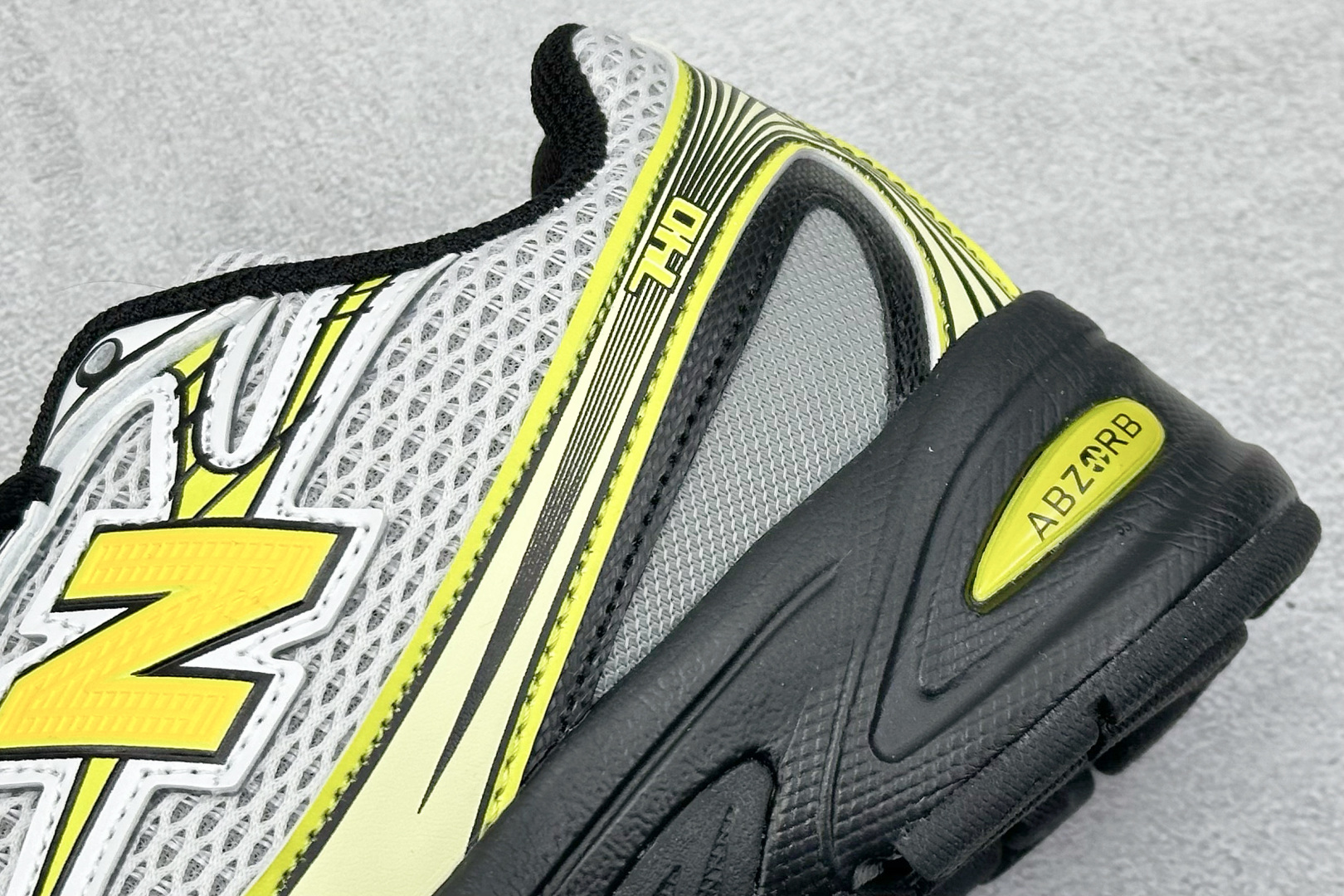  
GW版 New Balance 740系列复古老爹风休闲运动慢跑鞋
#原盒 原吊牌 组合大底 11