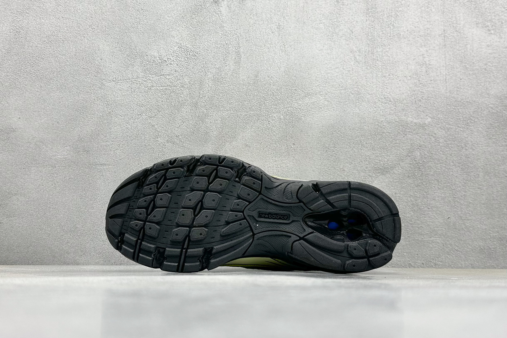  
GW版 New Balance 740系列复古老爹风休闲运动慢跑鞋
#原盒 原吊牌 组合大底 11