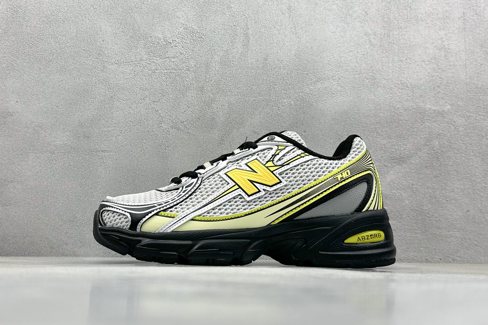 
GW版 New Balance 740系列复古老爹风休闲运动慢跑鞋
#原盒 原吊牌 组合大底 11
