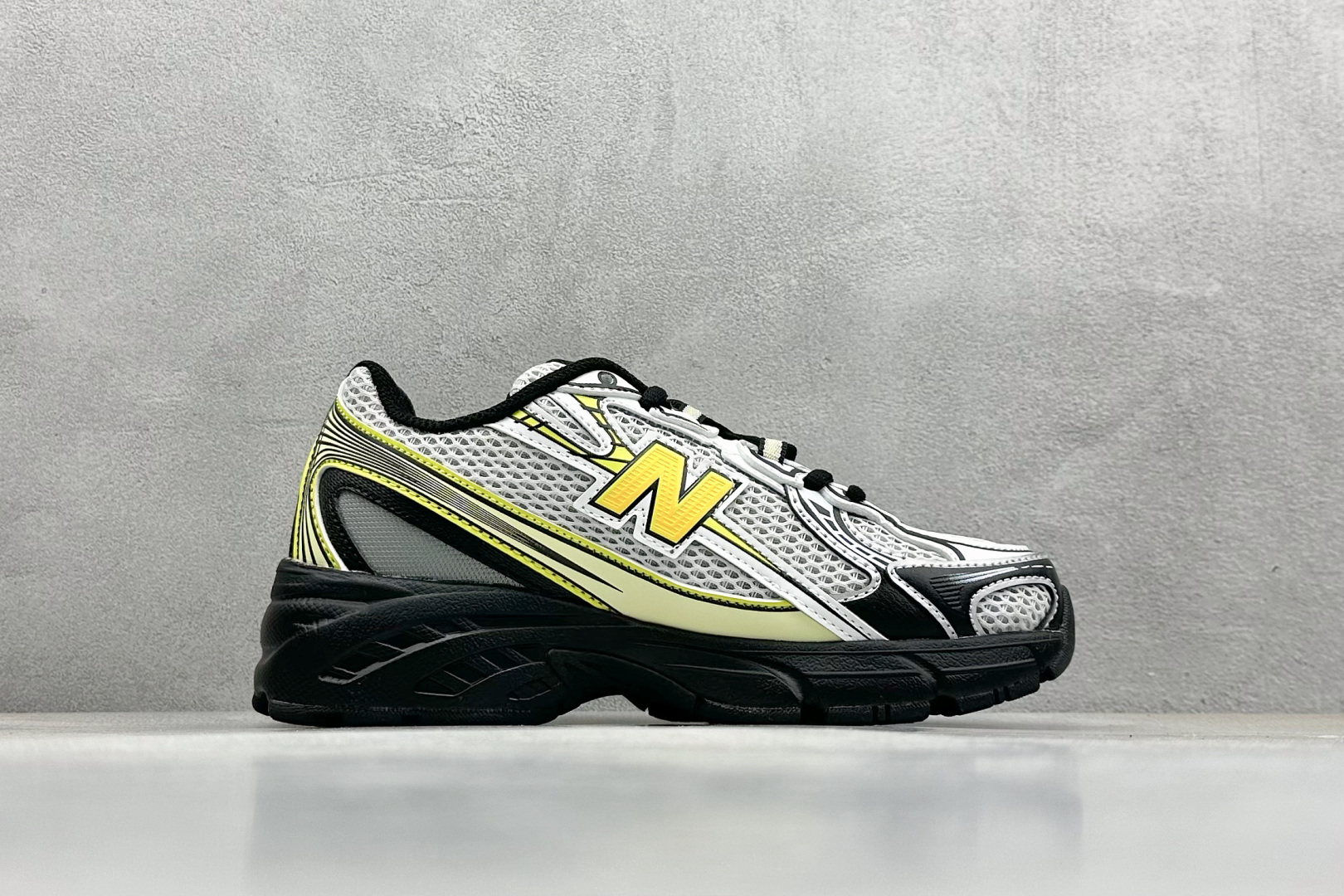  
GW版 New Balance 740系列复古老爹风休闲运动慢跑鞋
#原盒 原吊牌 组合大底 11