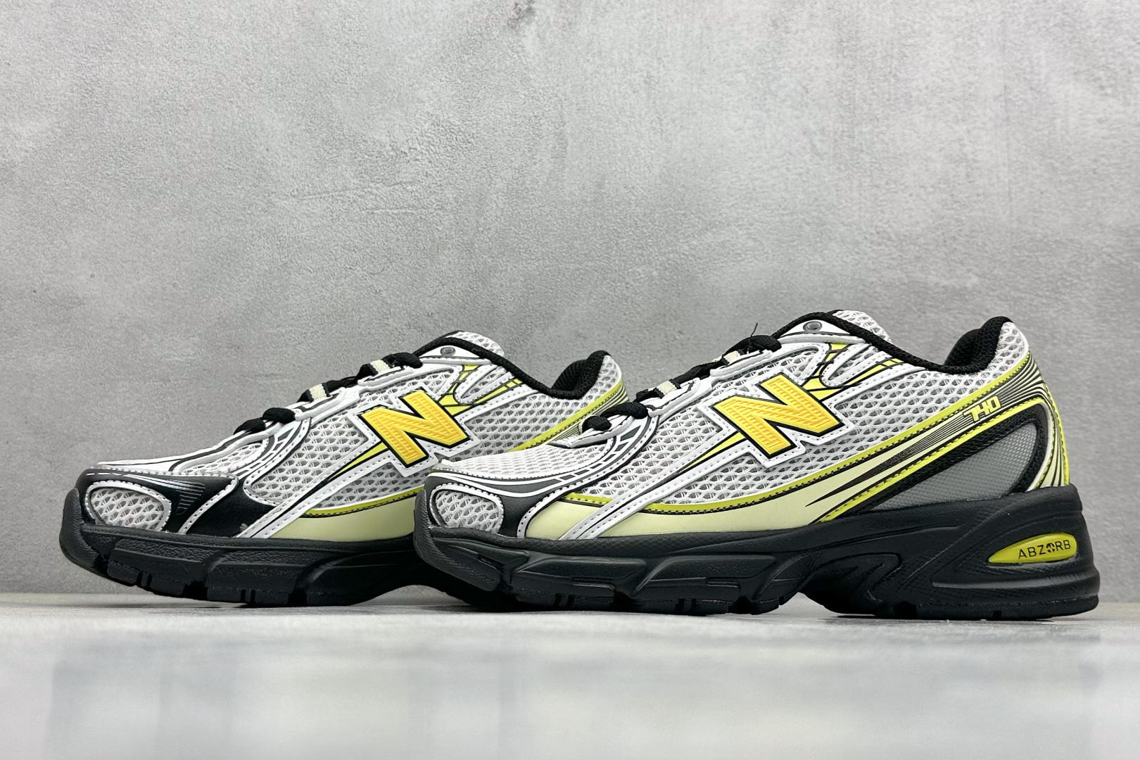  
GW版 New Balance 740系列复古老爹风休闲运动慢跑鞋
#原盒 原吊牌 组合大底 11