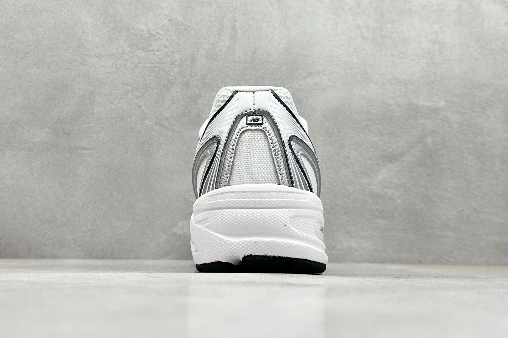  
GW版 New Balance 740系列复古老爹风休闲运动慢跑鞋
#原盒 原吊牌 组合大底 11