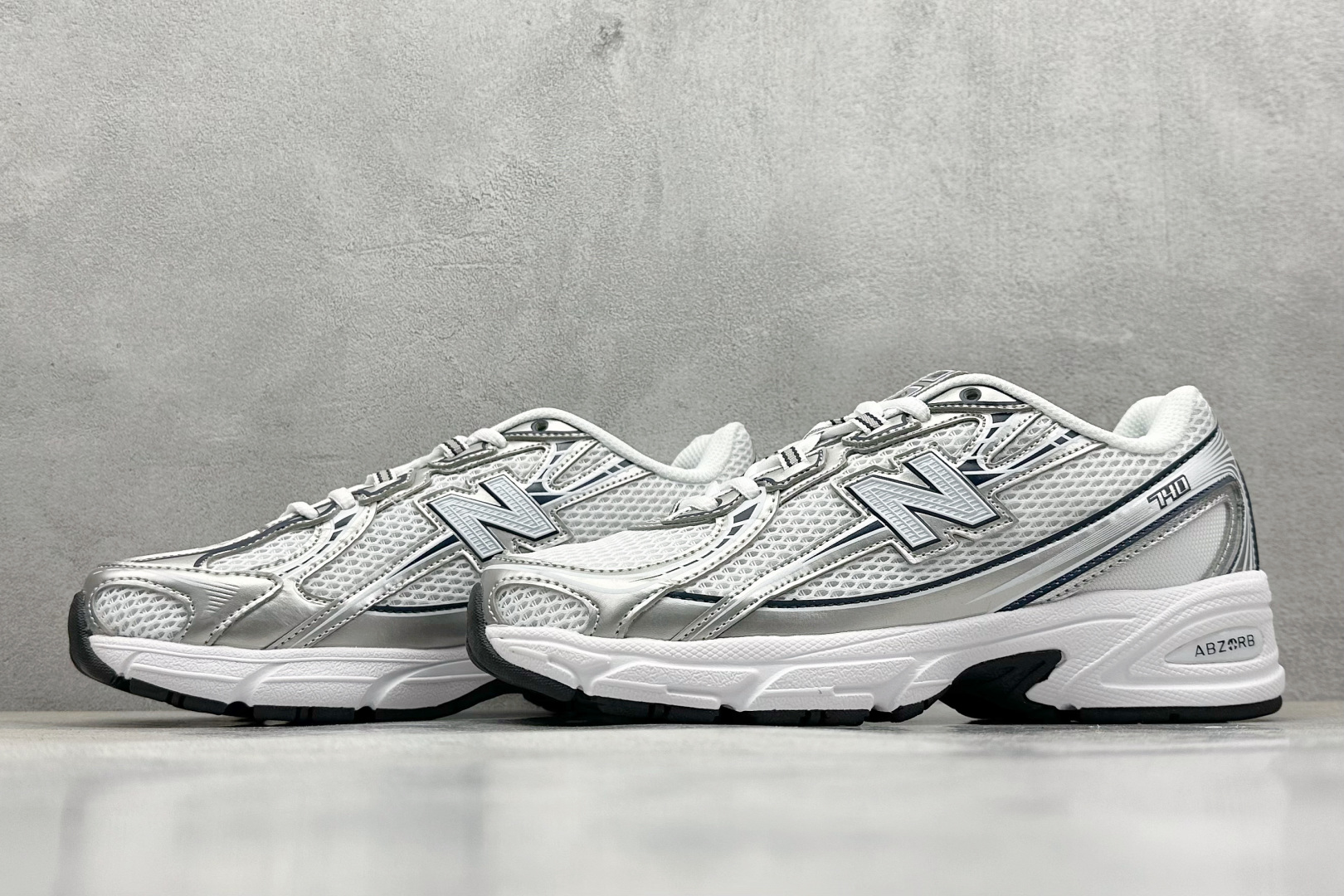  
GW版 New Balance 740系列复古老爹风休闲运动慢跑鞋
#原盒 原吊牌 组合大底 11