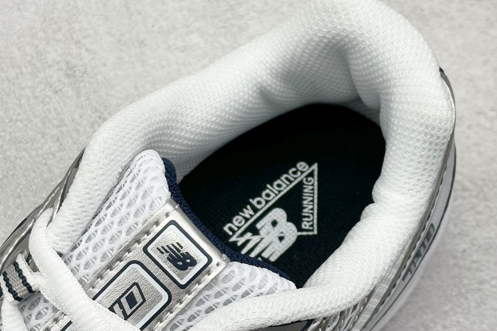  
GW版 New Balance 740系列复古老爹风休闲运动慢跑鞋
#原盒 原吊牌 组合大底 11